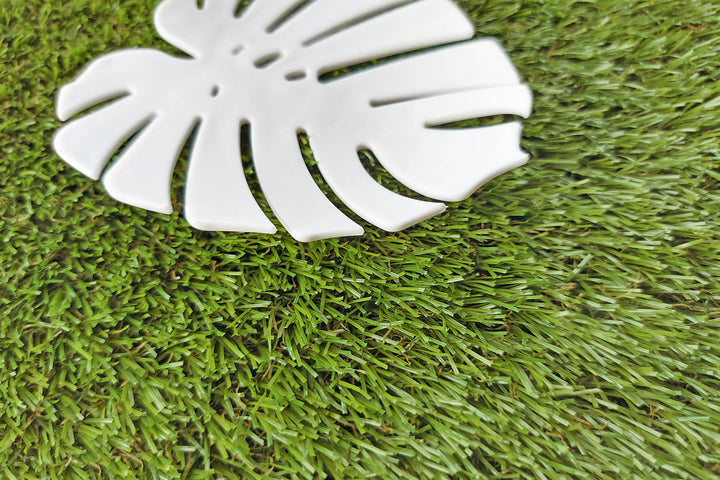 Artificial grass with white leaf