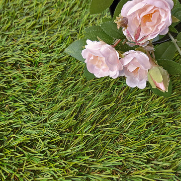 Yukon 40mm artificial grass and pink flowers