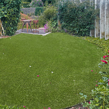 Beautiful 40mm Yukon artificial grass